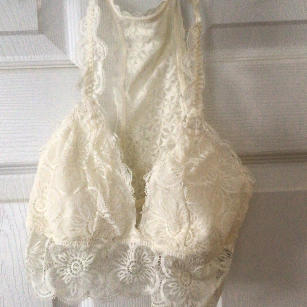aerie Floral Lace Bralette in Cream